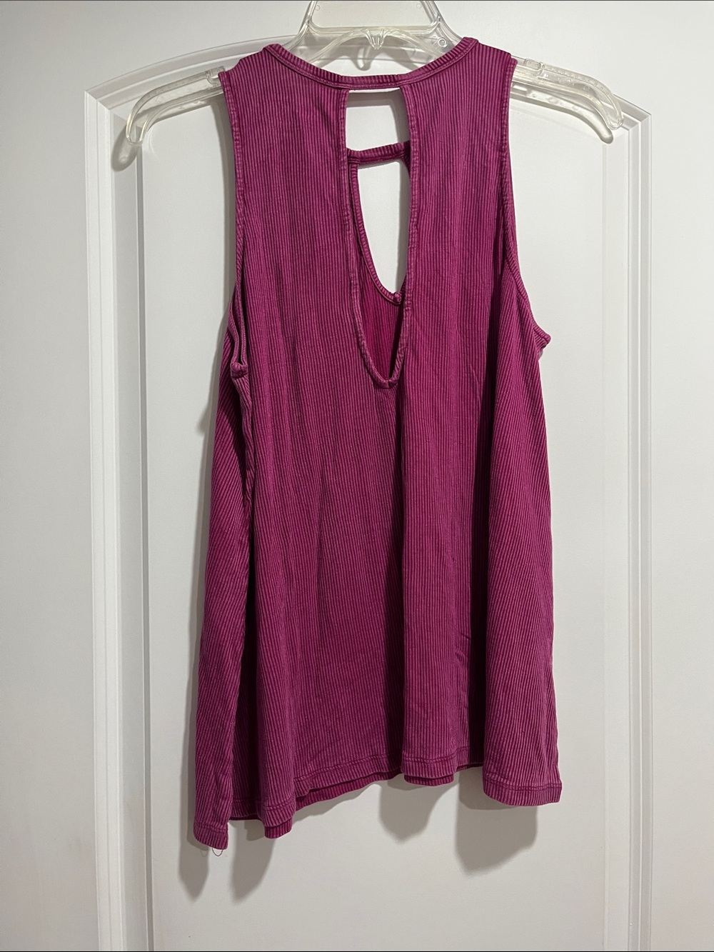 torrid Ribbed Keyhole Tank Top - Magenta - Picture 5 of 6
